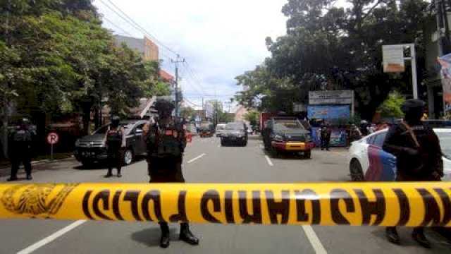 Satu Polisi Tewas dalam Bom Bunuh Diri di Polsek Astanaanyar Bandung