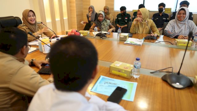 Hari Ibu Nasional 2022, Pemkot Makassar Gelar Berbagi Lomba hingga Khitan Massal, Wawali Fatmawati Rusdi: Pentingnya Hidup Menghargai Perjuangan Perempuan