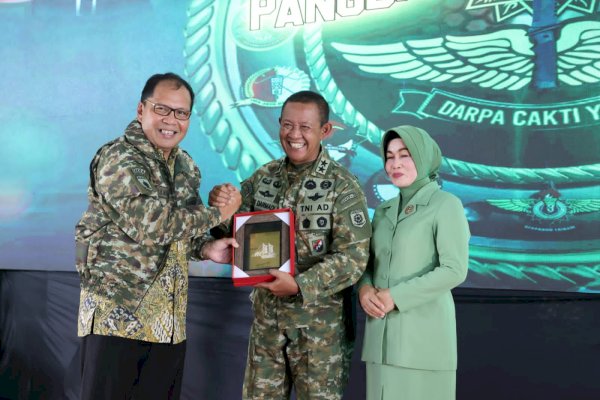 Hadiri Pisah Sambut Pangdivif 3/Kostrad, Danny Pomanto Titip Pesan Ini