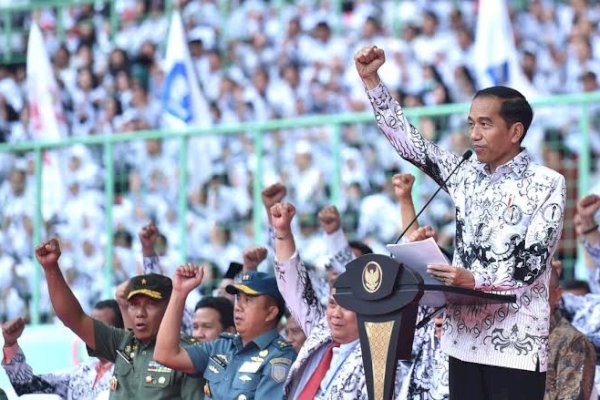 Peringati HUT ke-77 PGRI, Jokowi Ingatkan Guru Tak Berikan Pengajaran Usang