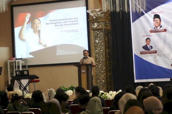 Ilham Azikin Jadi Narasumber Kuliah Umum di Unibos, Bahas Isu Penguatan Demokrasi