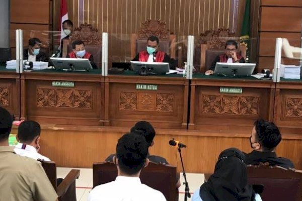 Hakim Sidang Sambo Sebut Kuat dan Ricky Buta Tuli, Romli Atmasasmita: Ini Pelanggaran Kode Etik