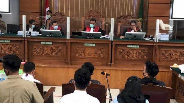 Hakim Sidang Sambo Sebut Kuat dan Ricky Buta Tuli, Romli Atmasasmita: Ini Pelanggaran Kode Etik