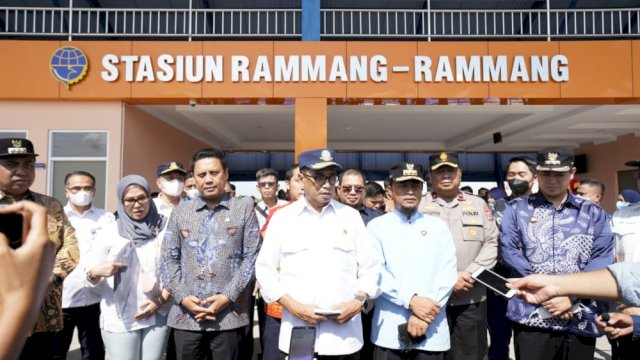 Yuk Naik Kereta Api, Nikmati Keindahan Wisata Alam Tiga Daerah di Sulsel