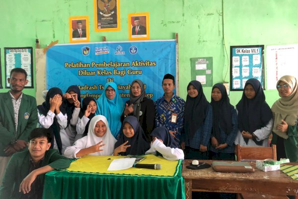 PKM Lektor UMI Makassar Sasar Guru MTs DDI Padanglampe Pengkep