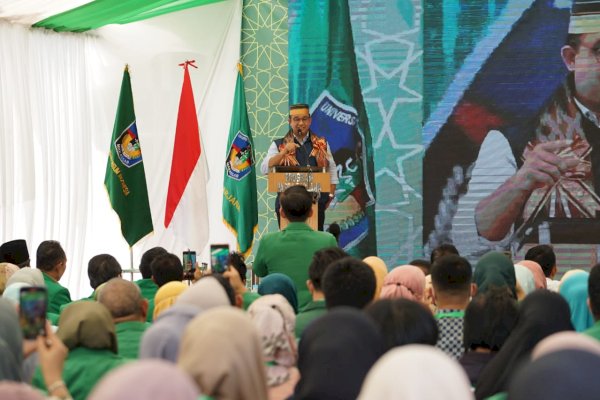 Doa Rektor UMI Saat Kuliah Pakar: Pak Anies Sehat, Indonesia Sehat
