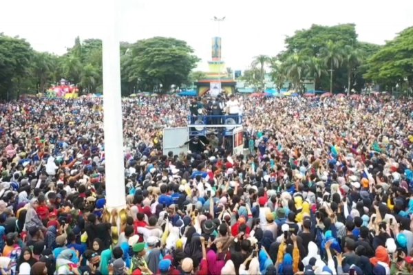 Disambut Puluhan Ribu Warga, Anies Baswedan: Semangat Pangkep Akan Menular ke Seluruh Indonesia