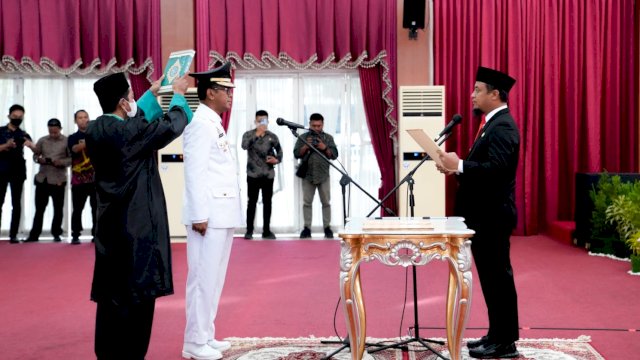 Gubernur Andi Sudirman Lantik Setiawan Aswad Jadi Pj Bupati Takalar