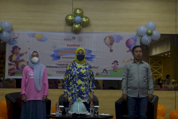 Memperingati Hari Ibu, BKKBN Sulsel Gelar Festival Baduta Bersama Anggota Komisi IX DPR RI