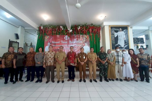 Camat Ari Fadli Ikut Dampingi Wali Kota Makassar Saat Ramah Tamah Perayaan Natal
