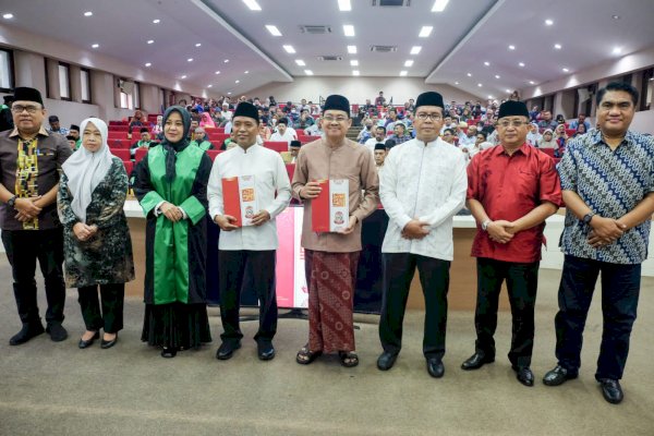 Kado Akhir Tahun 2022, Danny Pomanto Launching 10 Ribu Al Qur’an Digital Medina