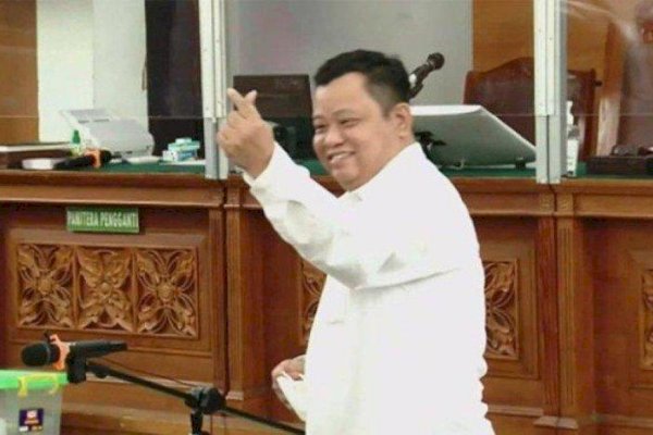 Kuat Ma’ruf Disebut Kecerdasannya di Bawah Rata-Rata