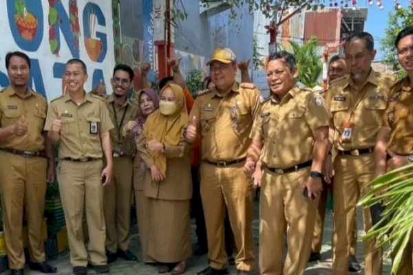 Lurah Ballaparang Terima Kunjungan Asisten III Pemkot Makassar di Longwis Silves