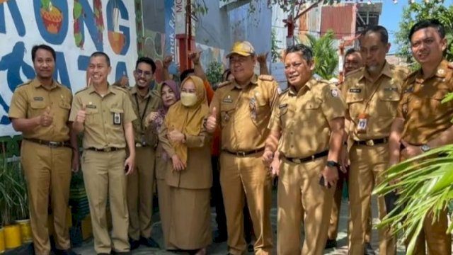 Lurah Ballaparang Terima Kunjungan Asisten III Pemkot Makassar di Longwis Silves