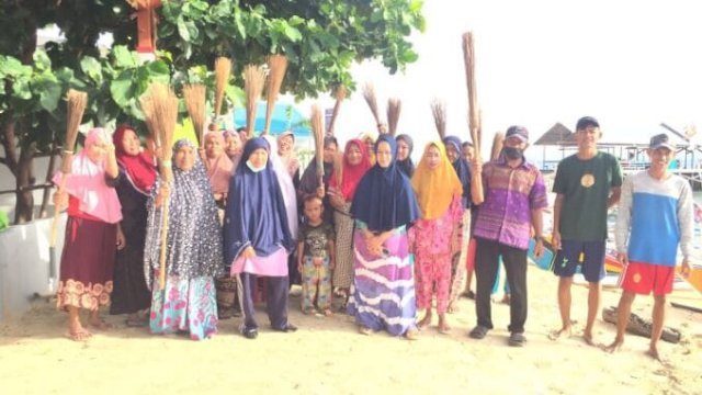 Camat Sangkarrang Ramli Lallo Minta Warga Jaga Kebersihan