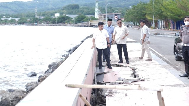 Pemkab Bantaeng Gerak Cepat Tangani Sembilan Titik Abrasi di Pantai Seruni