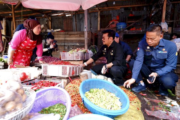 Sidak Di Hari Natal, Mentan SYL Pastikan 12 Bahan Pokok di Sulsel Aman