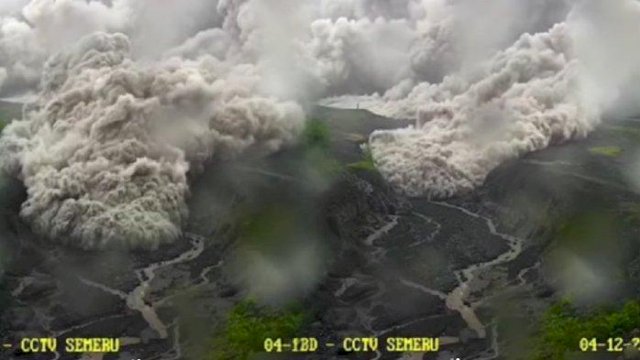 Alhamdulillah, Hari Kedua Erupsi Gunung Semeru Relatif Lebih Aman