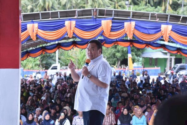 Jangan Jadikan Rakyat Komoditas Politik