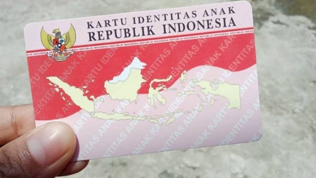 Kartu Identitas Anak (F-INT).