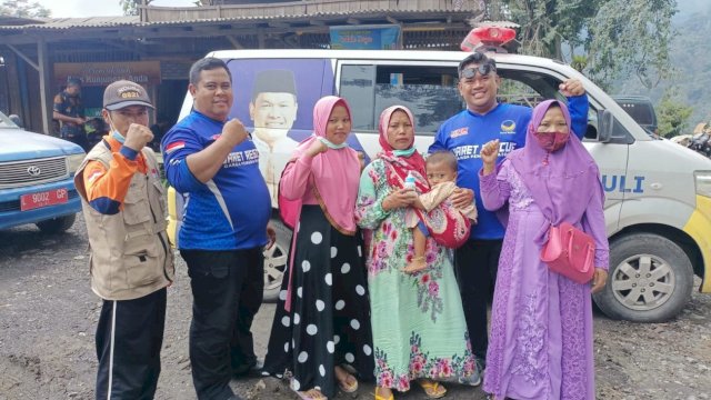 Aksi Heroik Baret Rescue NasDem Lumajang Selamatkan Balita Pasca Erupsi Semeru