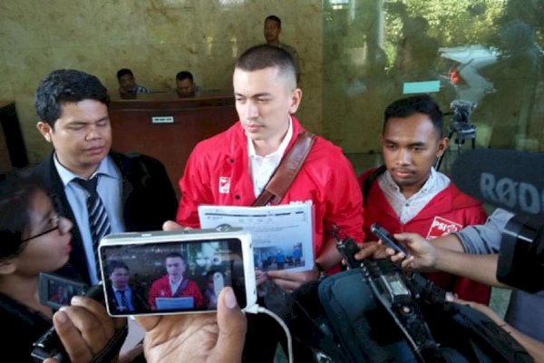 Rian Ernest Putuskan Mundur dari PSI