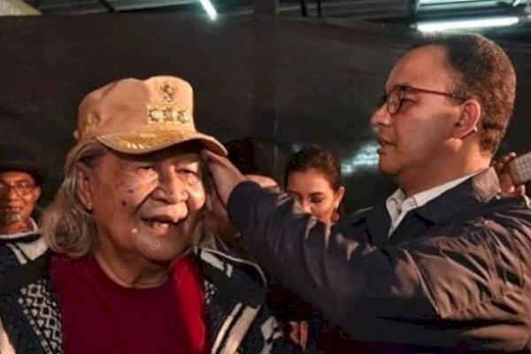 Anies Kenang Cerita ‘Kakekmu Sahabat Ane’ di Setiap Jumpa Ridwan Saidi