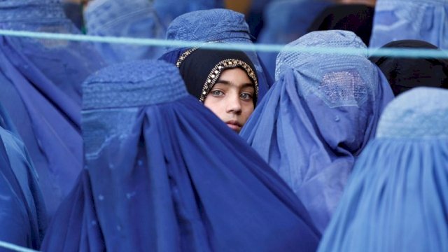 Taliban Larang Perempuan Afghanistan Kuliah