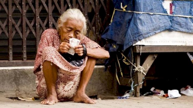 MenPANRB Sebut Anggaran Kemiskinan Rp500 T Habis ke Rapat dan Studi Banding