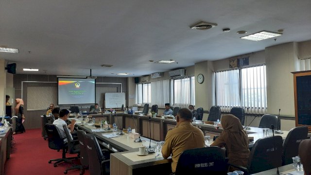 Anggota Komisi B DPRD Sulsel Soroti Pembangunan Pagar Paddock di UPT Pucuk Maros