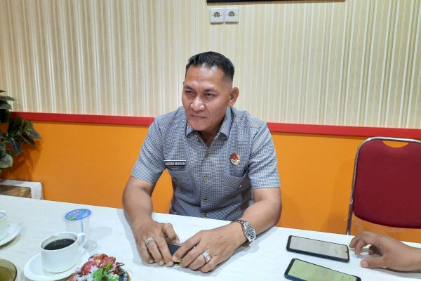 Mantap Terjun ke Dunia Politik, Brigjen Pol (Purn) Adeni Muhan Bertemu Ketua Hanura Sulsel