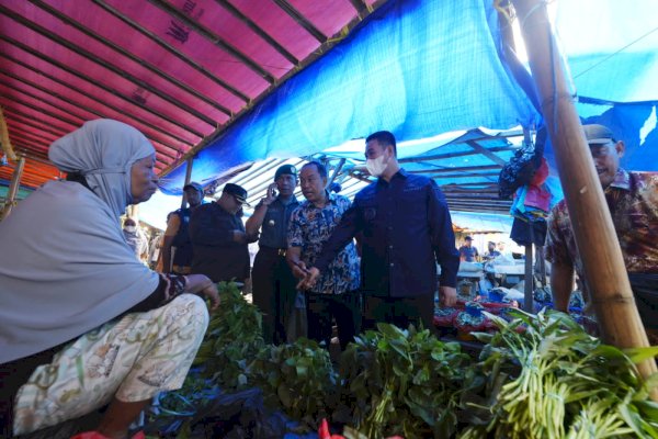 Bupati Yusran Bersama TPID Sidak Pasar Sentral Pangkajene, Pantau Persedian dan Harga Sembako