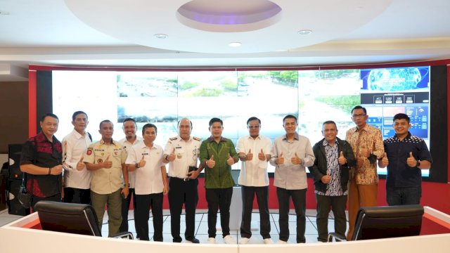 Kunjungi Command Center Pemkot Makassar, Wakil Ketua DPRD Jabar Puji Layanan Gratis NTPD 112