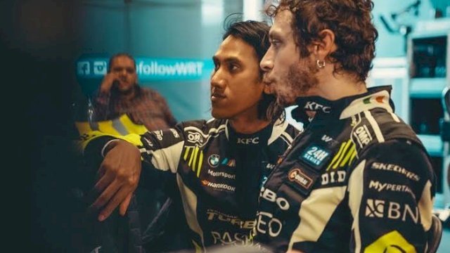 Rossi Naik Podium Bersama Sean Gelael di 24 Hours of Dubai