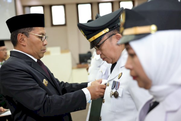 Lantik 53 Pejabat Baru Pemkot Makassar, Danny Pomanto: Kerja yang Baik dan Jadilah Berlian Birokrasi