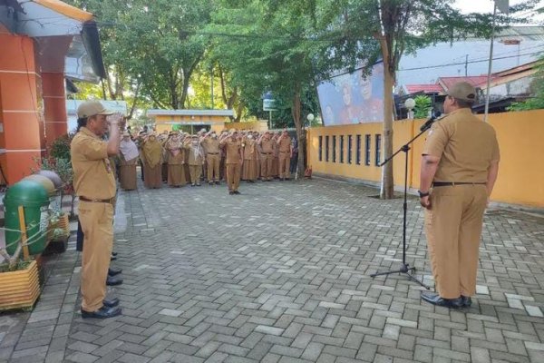 Di Apel Pagi, Lurah Se-Kecamatan Manggala Makassar Diminta Pertahankan Prestasi yang Diperoleh Tahun 2022