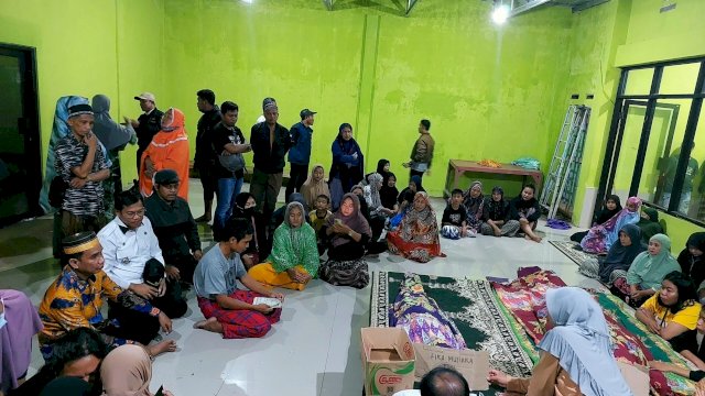 Kunjungi Korban Tertimpa Pohon di Biringkanaya, Ketua DPRD Rudianto Lallo: Semoga Diampuni Segala Dosa-dosanya