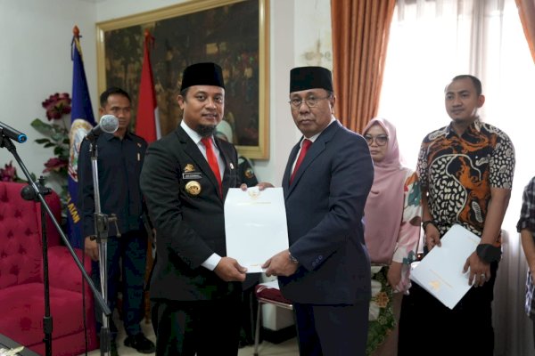 Gubernur Sulsel Lantik Andi Aslam Patonangi Sebagai Pj Sekda