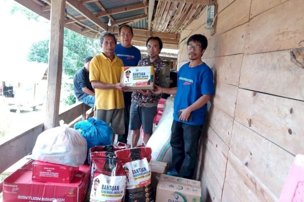 Pemprov Sulsel Salurkan Bantuan ke Korban Kebakaran dan Angin Puting Beliung di Toraja