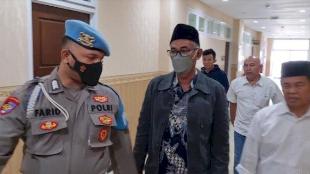 Kepala MTs di Gresik Pemukul 15 Siswi Jadi Tersangka dan Ditahan