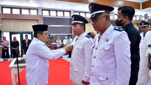 Pelantikan Pejabat Pemkot Palopo, Walikota Judas Amir Tekankan Lurah Kenali Warganya