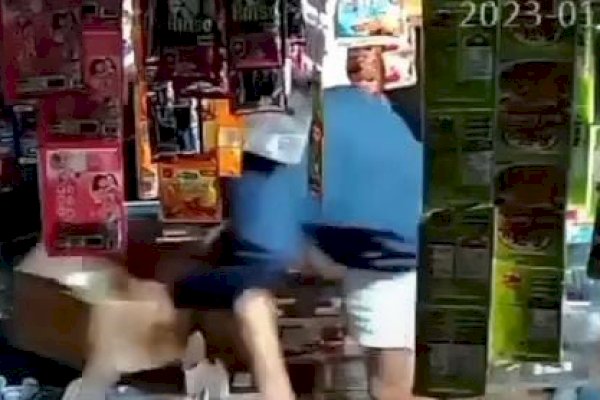 Pencuri di Makassar Ancam Pemilik Warung dengan Parang, Bawa Kabur Dos Berisi Uang