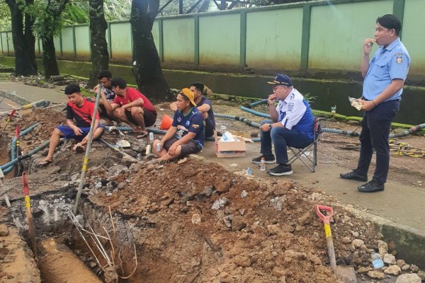 Pipa Induk Utama Bocor, Dirtek PDAM Makassar Asdar Ali Sampaikan Permintaan Maaf dan Himbau Pelanggan Tampung Air