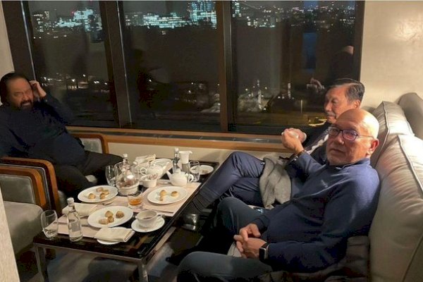 Surya Paloh Bertemu Luhut di Eropa, Bahas Apa?