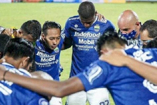 Persib Bandung Gusur Persija di Puncak Klasemen Liga 1 Usai Bekuk Borneo FC