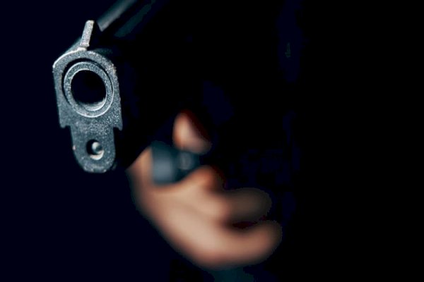 Tak Sabar Kena Macet di Jalur Puncak, Wisatawan Acungkan Airsoft Gun