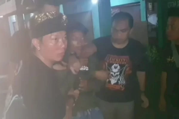 Sadis! Dendam Cuma Digaji Segini, Karyawan Hantam Bos Ayam Goreng Bekasi Pakai Tabung Gas