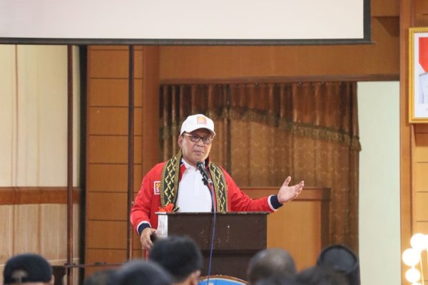 Bupati Soppeng Puji Danny Pomanto : ” Ta’ Jagai Ini Orang”