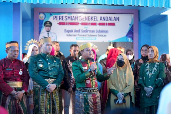 Gubernur Sulsel Resmikan Bengkel Andalan 3 Sekolah SMK di Pangkep