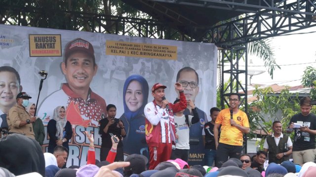 Jalan Sehat Anak Rakyat di Kecamatan Biringkanaya.